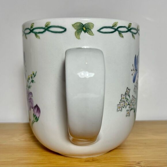 Thomson Pottery Floral Garden Iris Twist Garland Coffee Mug - Picture 5 of 10